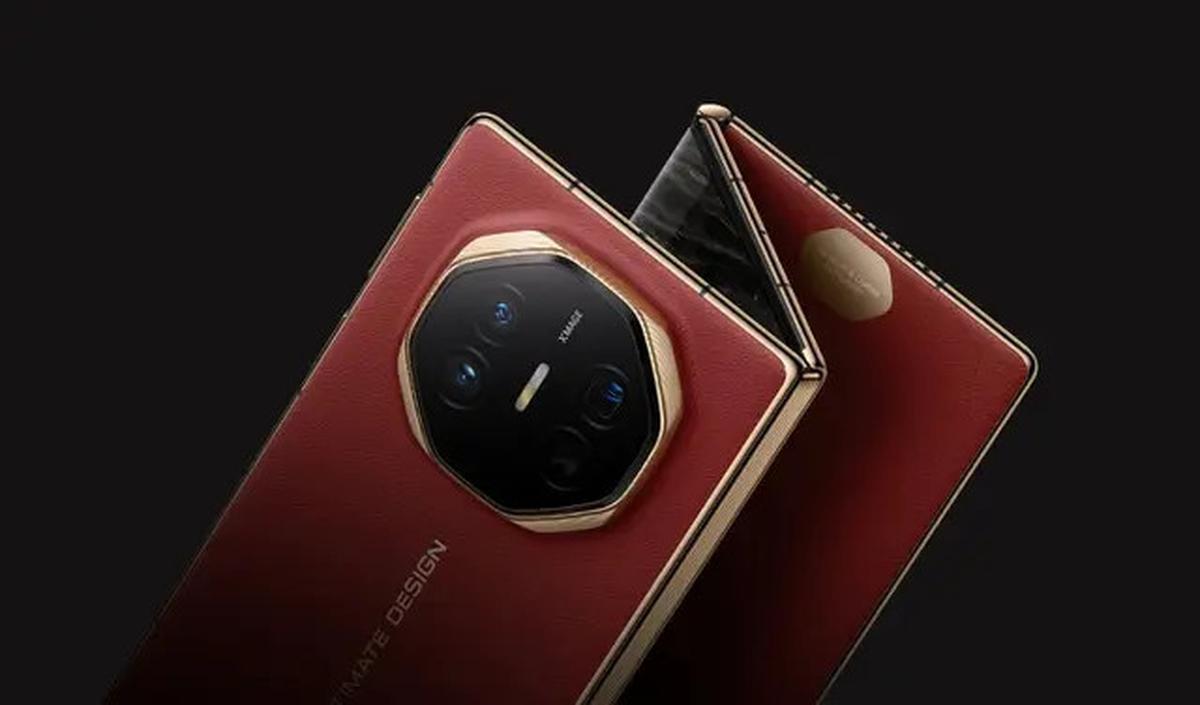 Spesifikasi Huawei Mate XT, HP 3 Lipat yang Harga yang Bikin Dengkul Lemas