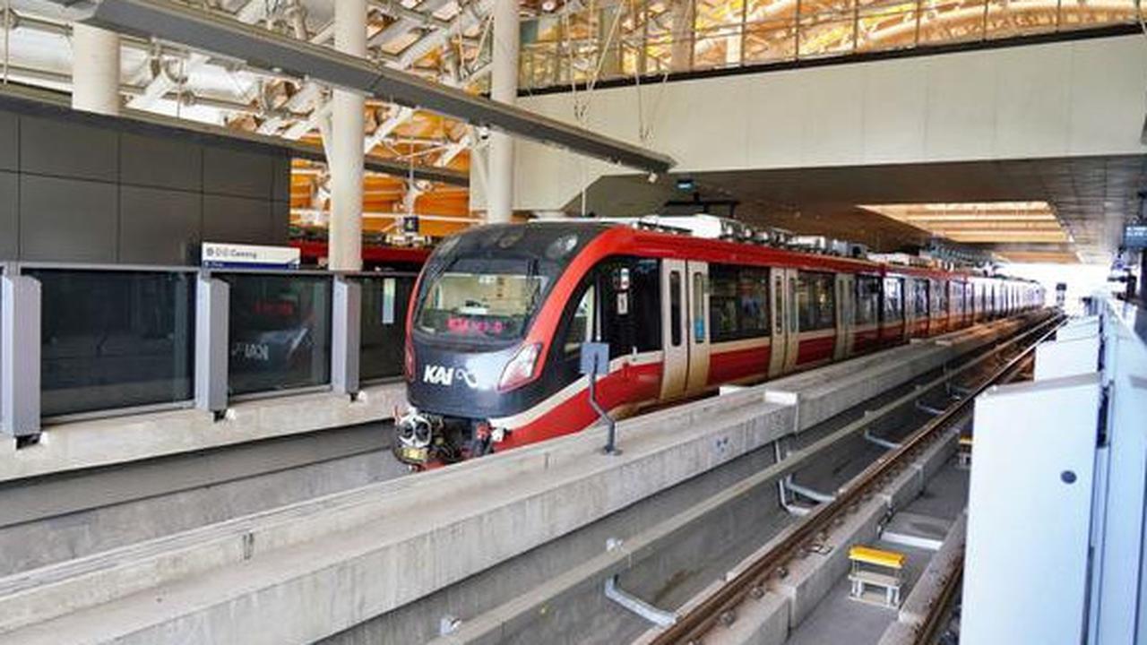 Pekerja Swasta Gaji di Bawah Rp6,2 Juta Bisa Gratis Naik Transjakarta hingga LRT, Simak Ketentuannya