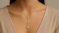 8 Model Kalung Emas Lariat Pendek dengan Berlian Bertingkat 2025, Desain Favorit Wanita Elegan