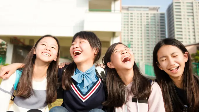 5 Lagu Perpisahan yang Bikin Pensimu Unforgettable