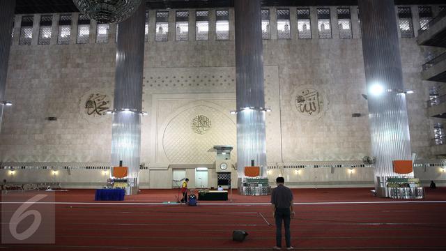 20150923- Jelang Shalat Ied, Masjid Istiqlal Bersih-bersih-Jakarta