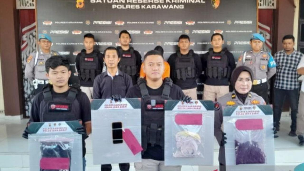 Pelaku ditangkap ketika keluar dari tempat persembunyiannya di daerah Telukjambe Timur, Karawang.