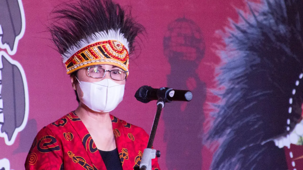 Venusiana, Putri Papua yang Bertekad Kembangkan Kreativitas Negeri Cenderawasih