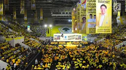 Suasana Kampanye Akbar Partai Golkar di Istora Senayan, Jakarta, Selasa (9/4). Kampanye Akbar Partai Golkar dihadiri ribuan kader dan simpatisan. (Liputan6 com/Angga Yuniar)
