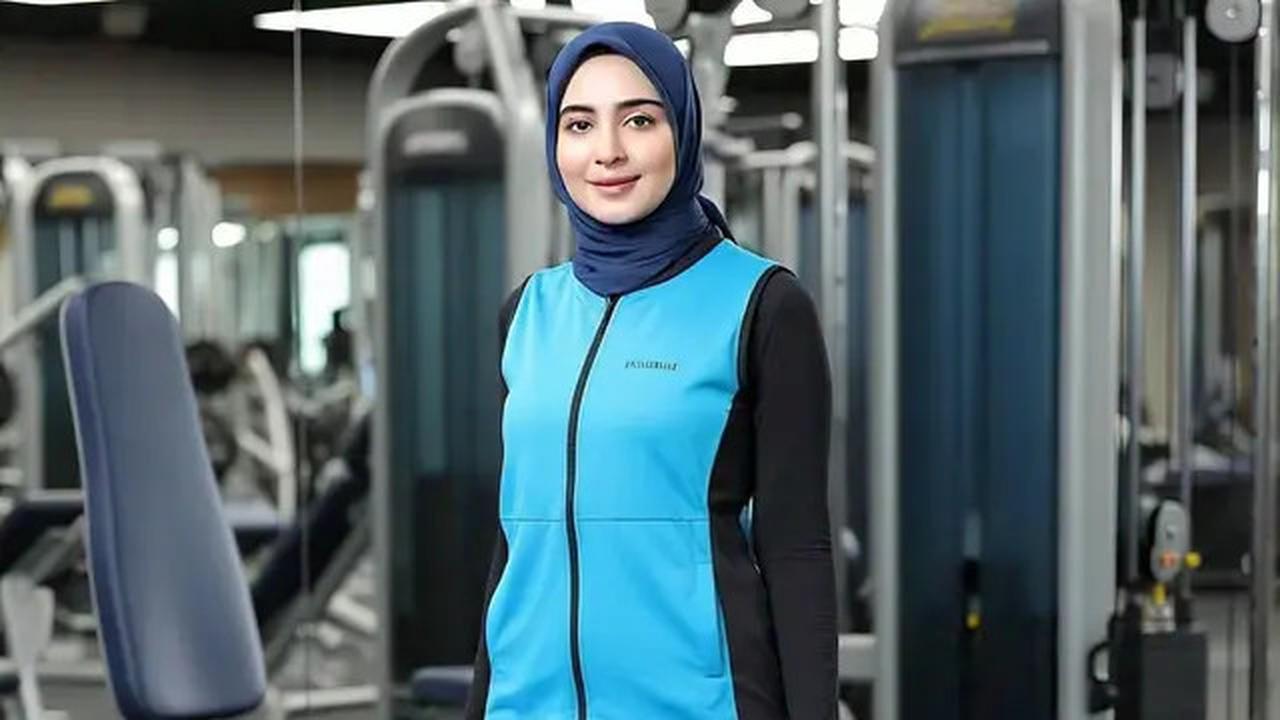 10 Gym Outfits Perempuan Hijab yang Elegan di 2025, Tampil Stylish Saat Olahraga