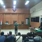 Prada DP menjalani sidang pertama kasus mutilasi kekasihnya FO di Pengadilan Milier I-04, Jakabaring Palembang (Liputan6.com / Nefri Inge)