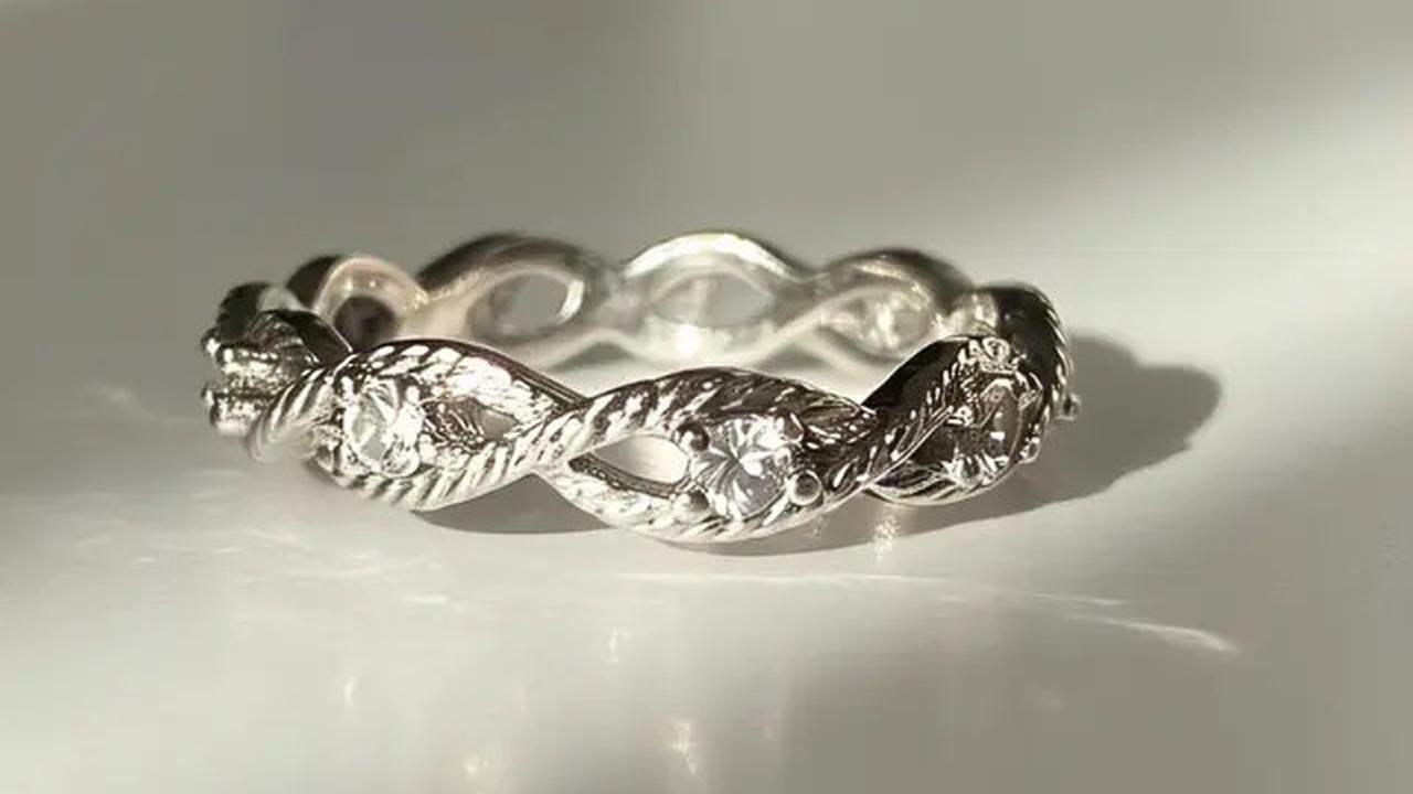 Model Cincin Tunangan yang Cantik untuk Momen Spesial