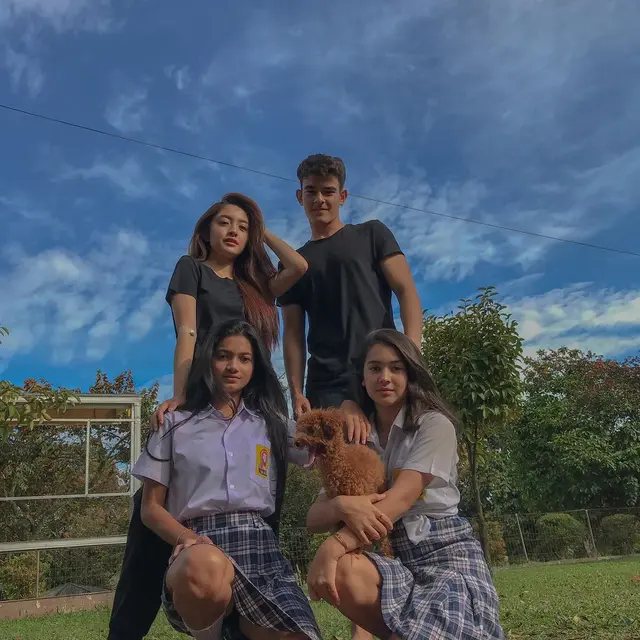 7 Potret Kebersamaan Natalie Zenn dan Sam Taylor Pemain Sinetron Dari Jendela SMP