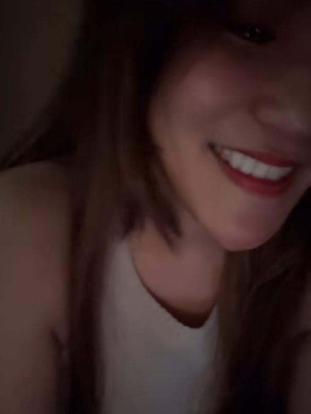 Jessica Wongso Pakai Sosmed