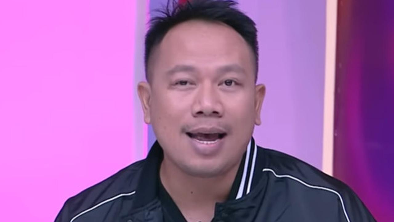 Terkait banyaknya pro kontra soal kedekatan Marshanda dan Vicky Prasetyo, Ben menyebut jika hal itu sesuatu yang wajar.<br>