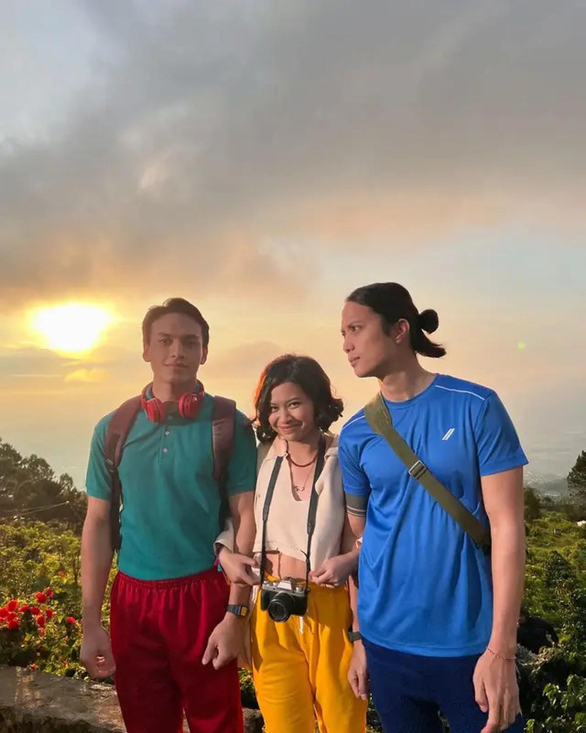 6 Potret Gaya Jefri Nichol untuk Karakter Film Aku Jati Aku Asperger, Tampil Unik