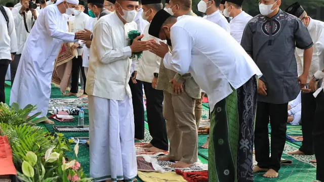 Salat Id di Lapangan Merdeka Medan