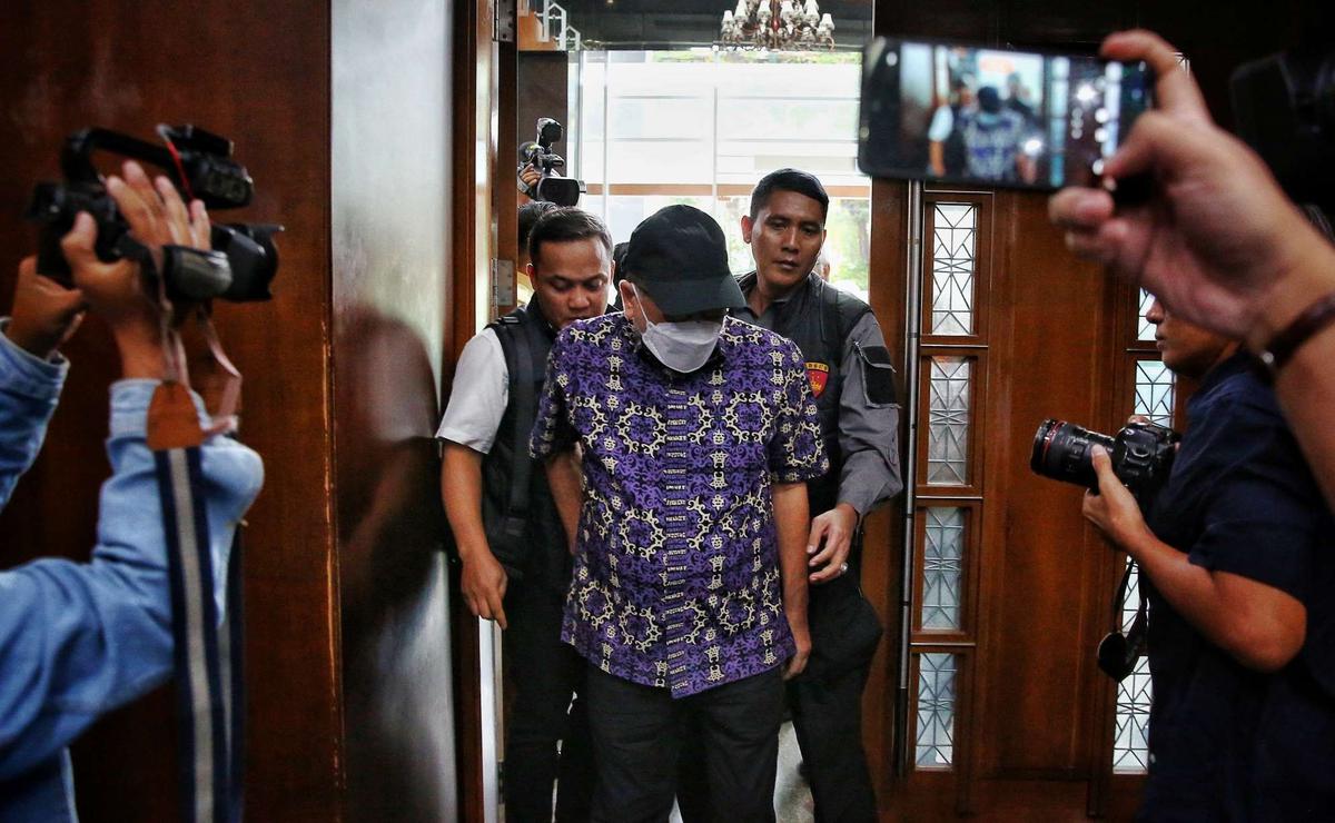 Zarof Ricar jalani sidang perdana terkait kasus suap vonis bebas Ronald Tannur
