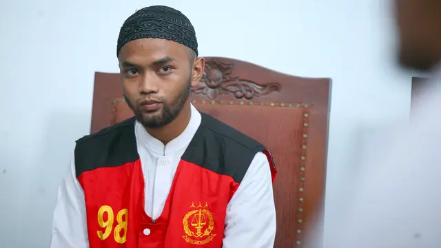 [Bintang] Terdakwa kasus pelecehan seksual anak Nafa Urbach