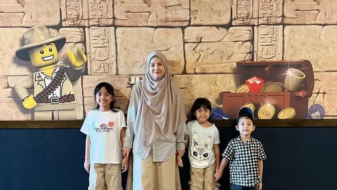 Natasha Rizky berlibur bersama anak