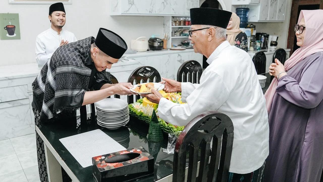 Canda Kaesang Disuguhi Nasi Kuning dalam Kunjungan ke Ponpes Al-Amien Kediri: Saya Kaya Lagi Ulang Tahun