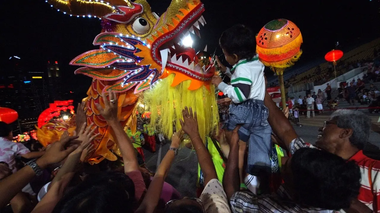 Dari Barongsai Hingga Angpao, Ini 10 Foto Perayaan Lunar New Year