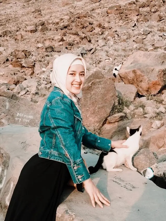 7 Potret Rosiana Dewi Saat Pakai Hijab, Makin Memesona