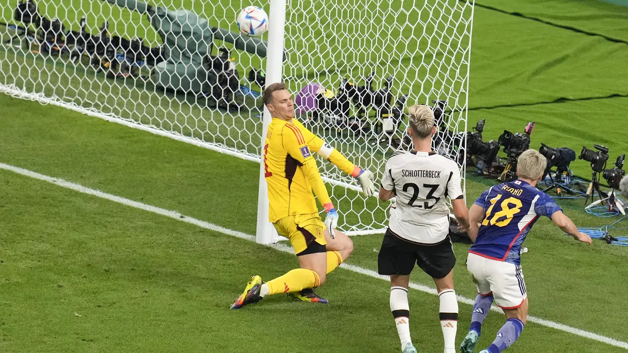 Foto: Aksi Dua Mata-mata Jepang pada Matchday Pertama Piala Dunia 2022, Bikin Jerman Senasib dengan Argentina