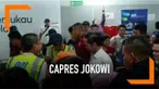Capres Joko Widodo (Jokowi) bersama Ketua TKN Erick Thohir menaiki moda transportasi MRT. Jokowi hendak pulang ke kediamannya di Bogor. Jokowi kembali ke Bogor setelah berakhir Pekan di seputaran Bundaran HI