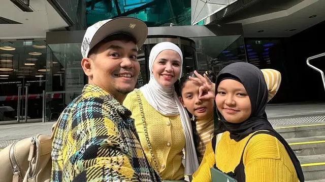 Aldilla Jelita mantap pindah ke Australia demi pendidikan anak. [@dhila_dafbel]