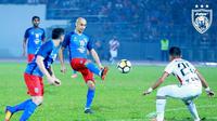 Satu dari empat pemain naturalisasi milik Johor Darul Ta'zim, Natxo Insa, yang harus diwaspadai Persija Jakarta. (Facebook/Johor Southern Tigers)