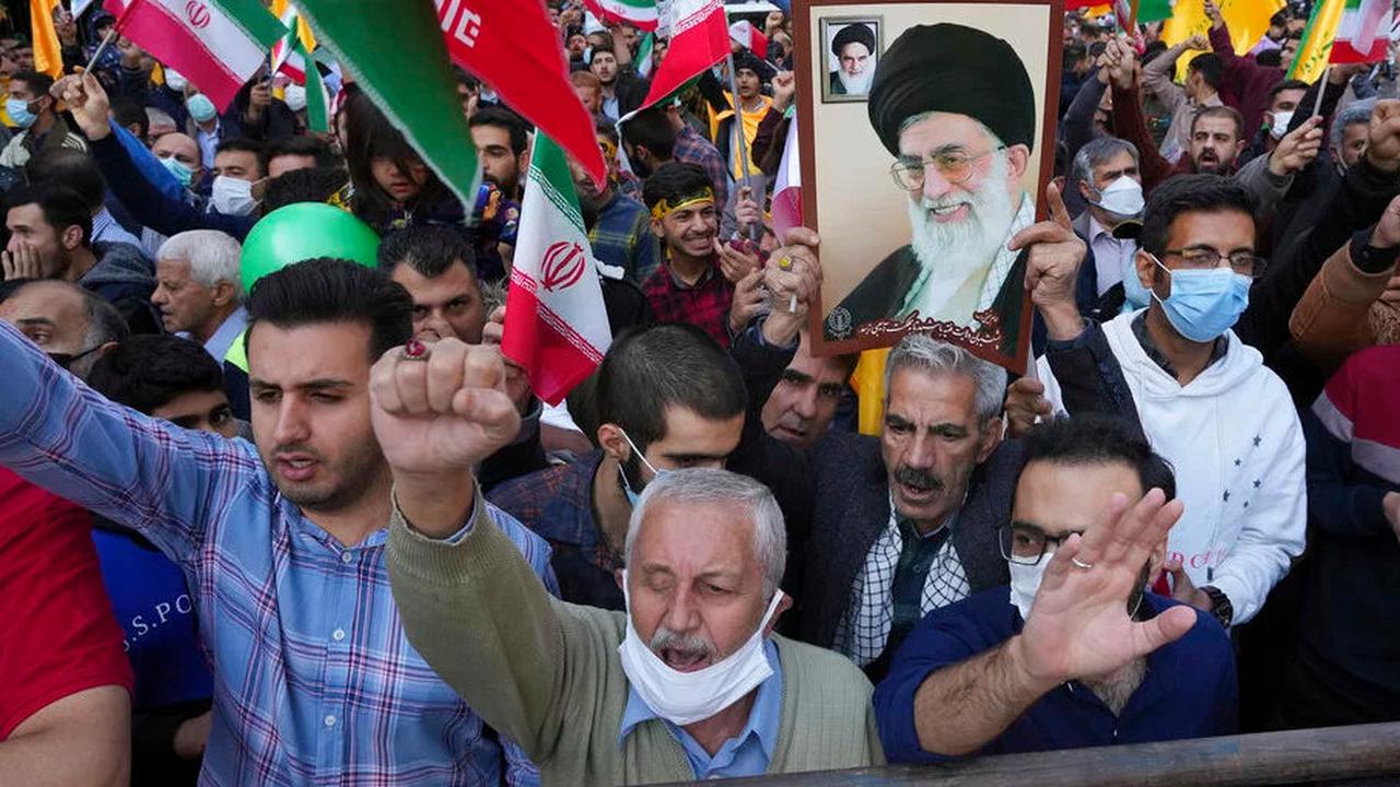 Aku akan Berjuang dan Mati', Warga Iran Serukan Serangan Balasan yang Setimpal ke Israel