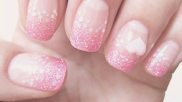 Beauty Fix: Glitter Nails
