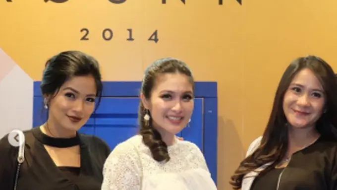 [Bintang] Titi Kamal, Sandra Dewi dan Ryana Dea
