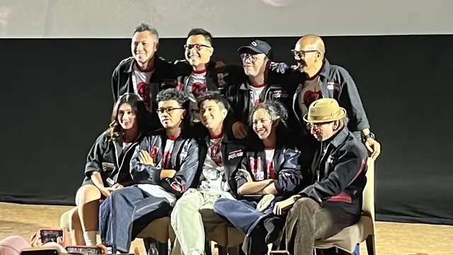 Cast, sutradara, dan produser film Operasi Pesta Copet dalam press screening Operasi Pesta Copet yang diselenggarakan di kawasan Jakarta Selatan pada (18/8/2026). (Liputan6.com/Afradhiya N.R)