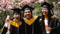 Ilustrasi wisuda, kelulusan, lulus. (Photo by George Pak from Pexels)