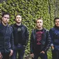 Yellowcard tak ingin terus mengulang formula yang sama dalam bermusik. Resiko berat pun mereka ambil.