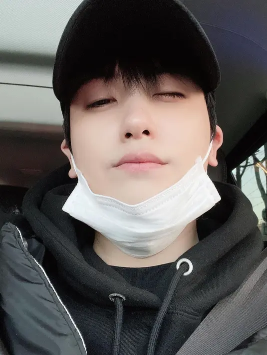 Park Hyung-sik merupakan aktor dan idol yang memiliki hobi bermain game, ia juga kerap kali menyebut bahwa dirinya adalah seorang gamers sejati. (FOTO: instagram.com/phs1116/)