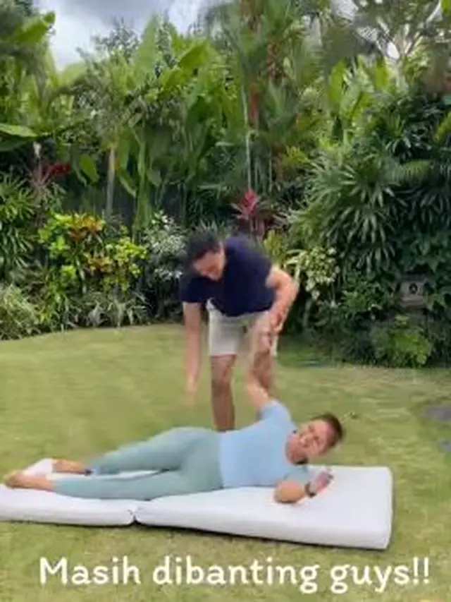 Donna Agnesia dan Darius Sinathrya (Instagram/dagnesia)