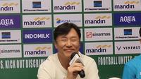 Pelatih Timnas Laos U-23, Ha Hyeok-jun. (Bola.com)