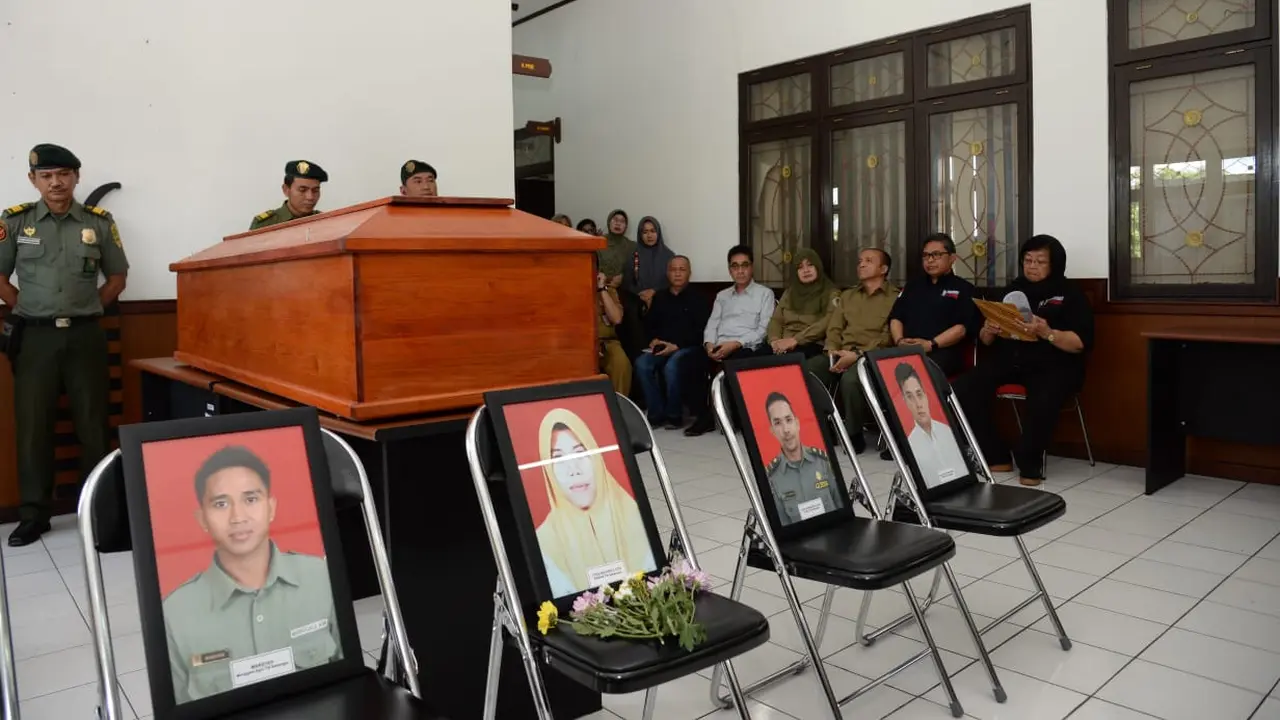 Bendera Setengah Tiang bagi 5 Petugas TN Sebangau yang Gugur Saat Bertugas
