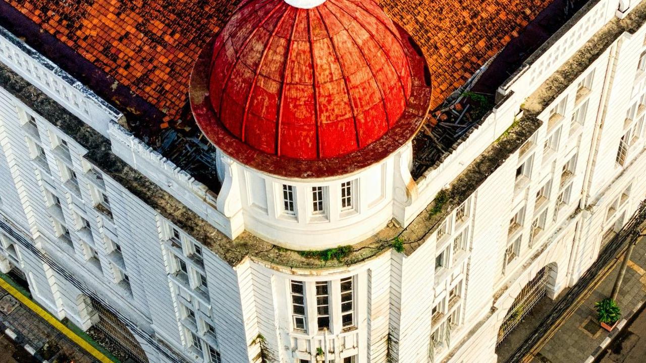 Menjelajahi Jakarta