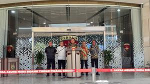 Jampidsus Febrie Tegaskan Tak Terkait Bisnis Kafe de'CLAN
