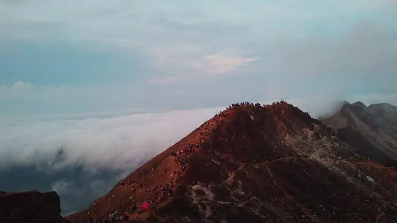 Sahur di Puncak Gunung Sibayak