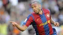 Thierry Henry memutuskan untuk bergabung bersama Barcelona pada tahun 2007 setelah menjadi penyerang mematikan di Liga Inggris bersama Arsenal. Dibeli dengan harga 24 juta Euro, Henry mampu mempersembahkan 2 gelar Liga Spanyol, 1 gelar Copa del Rey, dan 1 gelar Liga Champions. (AFP/Lluis Gene)