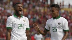 Striker Indonesia, Marinus Wanewar, melakukan selebrasi usai mencetak gol ke gawang Timor Leste di Stadion MPS, Selangor, Minggu (20/8/2017). Indonesia menang 1-0 atas Timor Leste. (Bola.com/Vitalis Yogi Trisna)