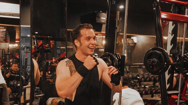 7 Potret Terbaru Stefan William yang Kini Tampil Makin Kekar