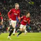 Selebrasi pemain MU Scott McTominay saat menjebol gawang Chelsea (AP)