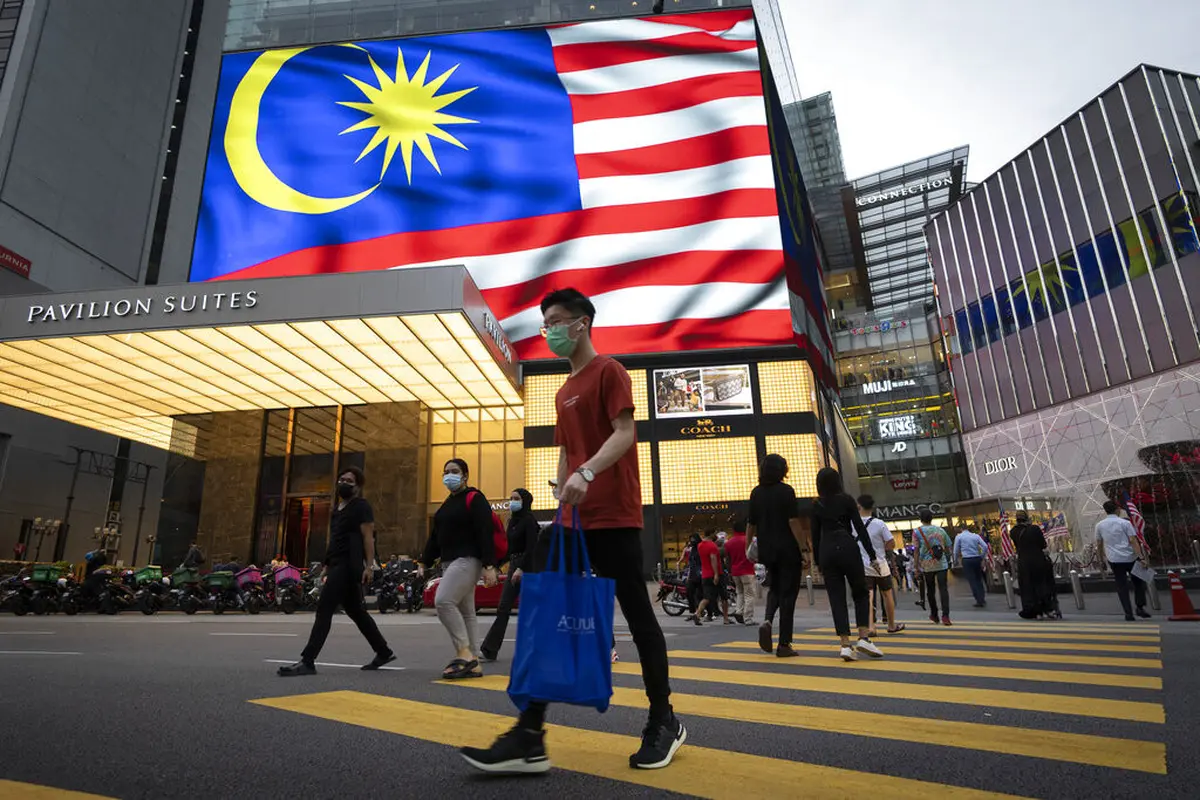 Kasus COVID-19 di Malaysia Tembus 2 Juta