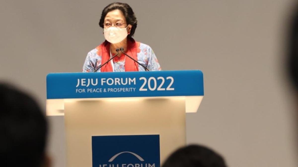 Megawati Bersama Ban Ki-moon Suarakan Perdamaian di Jeju Peace Forum 2022 - Vimarsana News