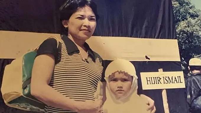 7 Potret Lawas Kebersamaan Ayu Ting Ting dan Ibunda, Selalu Kompak