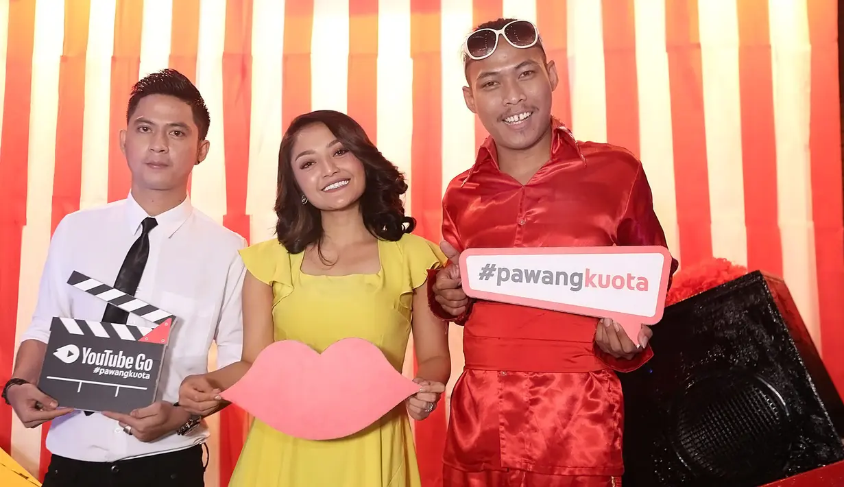 Saat peluncuran video musik Bojoku #Pawangkuota yang dirilis YoutubeGo dan berkolaborasi dengan Nagaswara, Sibad menceritakan kejadian lucu soal penggemar yang terus ingin melihat penampilannya. (Bambang E.Ros/Bintang.com)