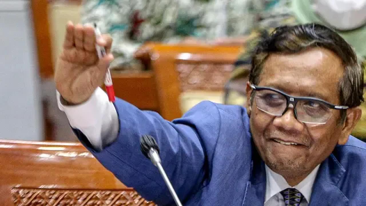 Sebab, kata Mahfud, program tersebut merupakan proyek multi-years atau lebih dari setahun.