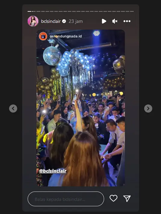 <p>Dari kalangan selebriti yang hadir diantaranya ada Maia Estianty, Rossa, Titi DJ, Nia Ramadhani, Gading Martin, Yuki Kato, Brisia Jodie, David Bayu, Sandhy Sandoro dan masih banyak lagi yang hadir. [Instagram/gadiiing]</p>