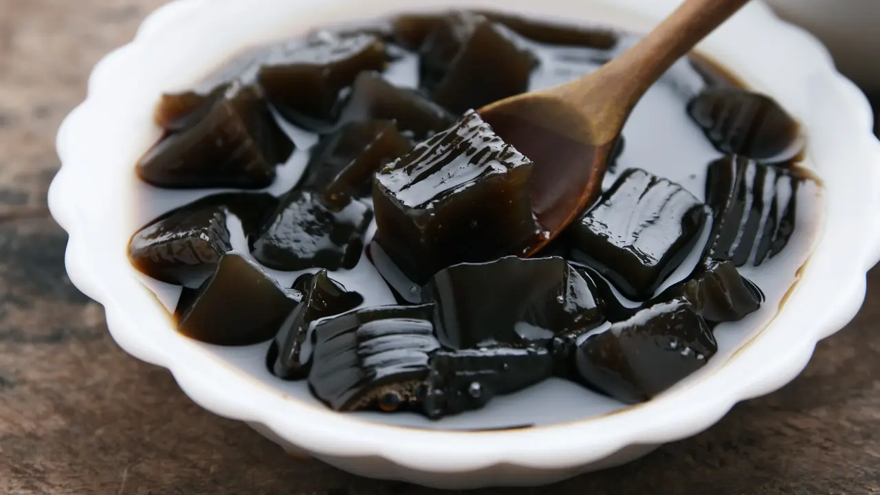 Cara Mudah Membuat Cincau dari Rumah